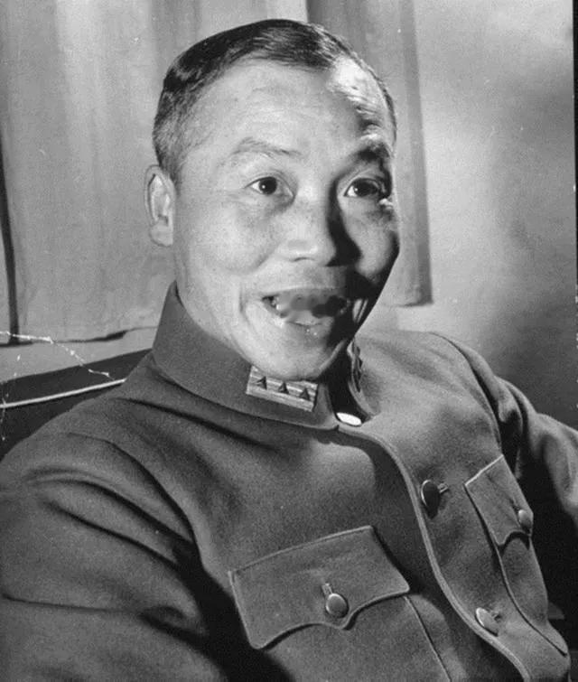 1966年2月，75岁的李宗仁回到阔别17年的广西。韦国清等自治区领导在南宁设宴