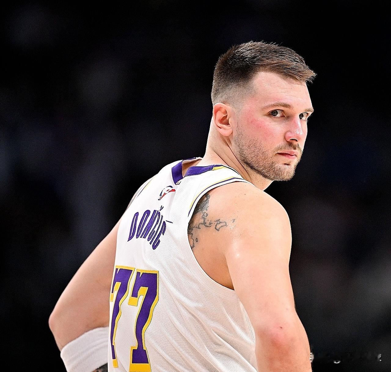 联盟得分王东契奇说出了真心话！

近日，湖人球星东契奇接受了ESPN专访，在谈到