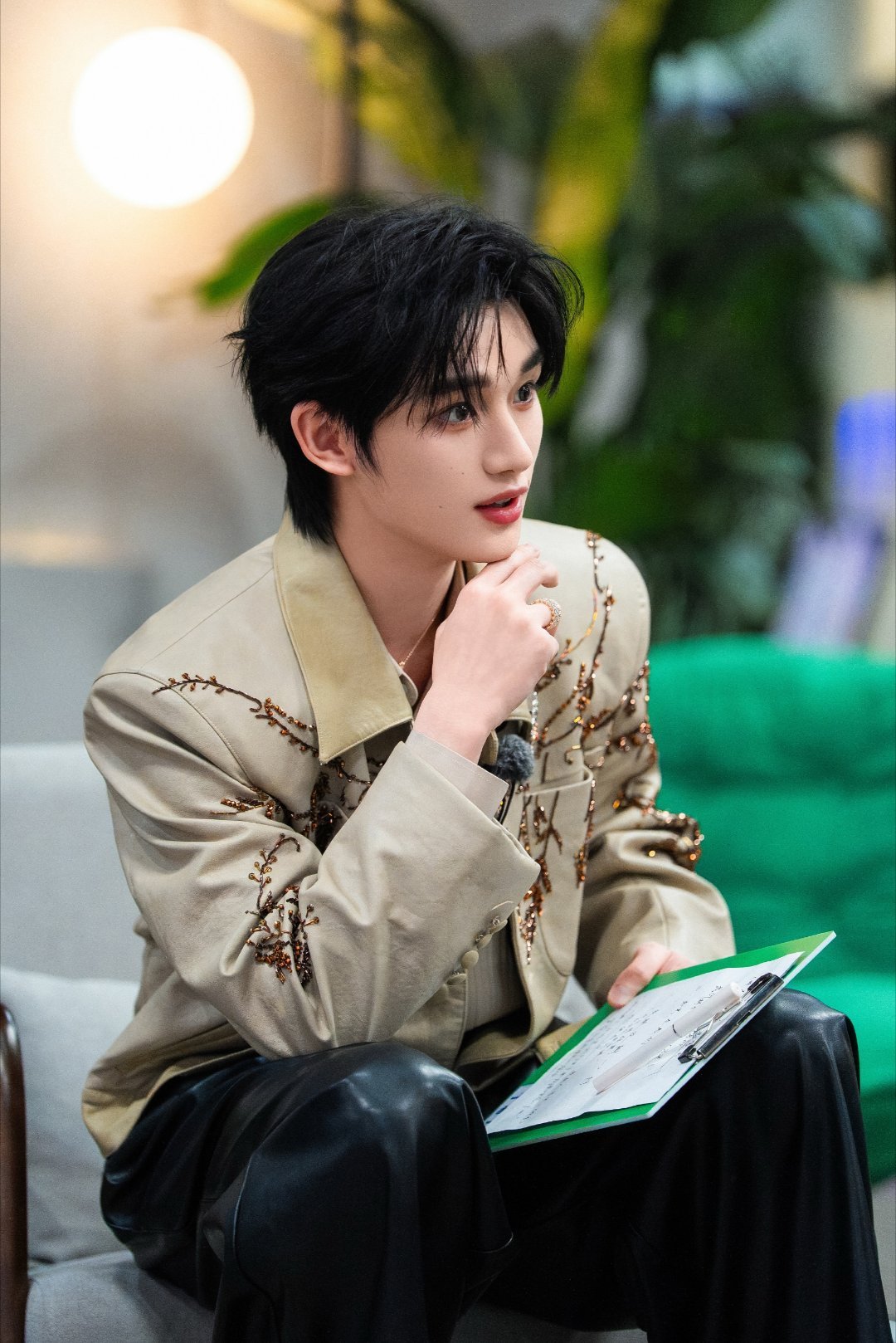 丁程鑫 ✨丁程鑫HUAWEI nova代言人晚风很温柔，星星很温柔，你也很温柔，