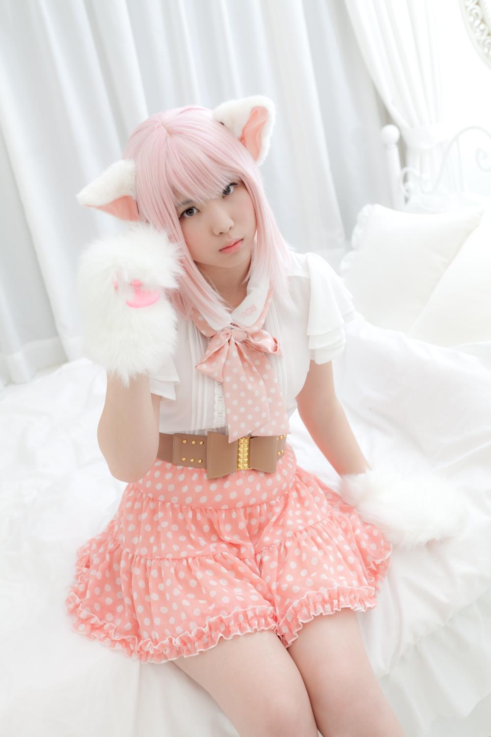 粉毛猫娘，谁能拒绝软乎乎的波点小猫