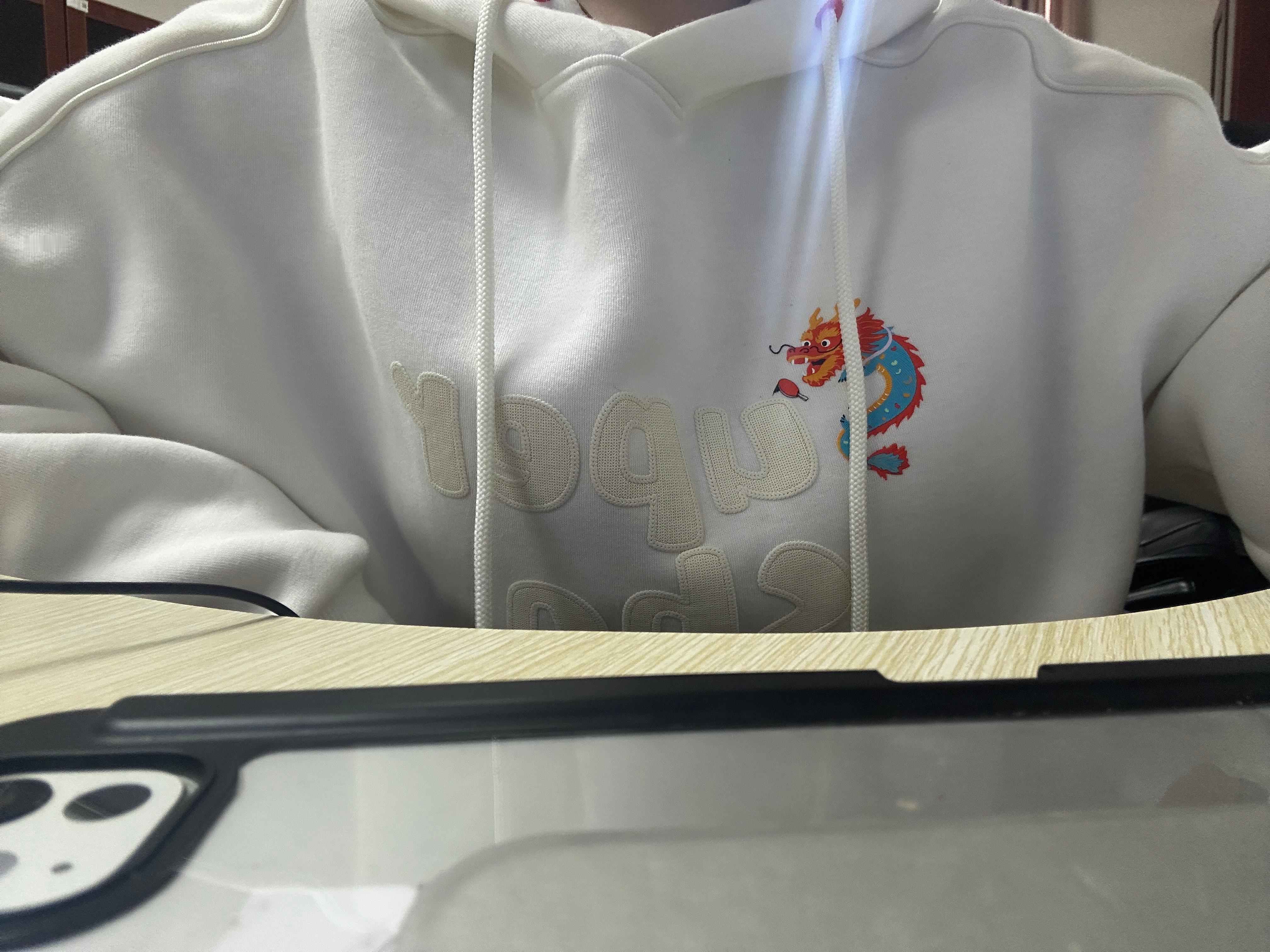 我今天将穿着这件衣服在学校横着走 ​​​