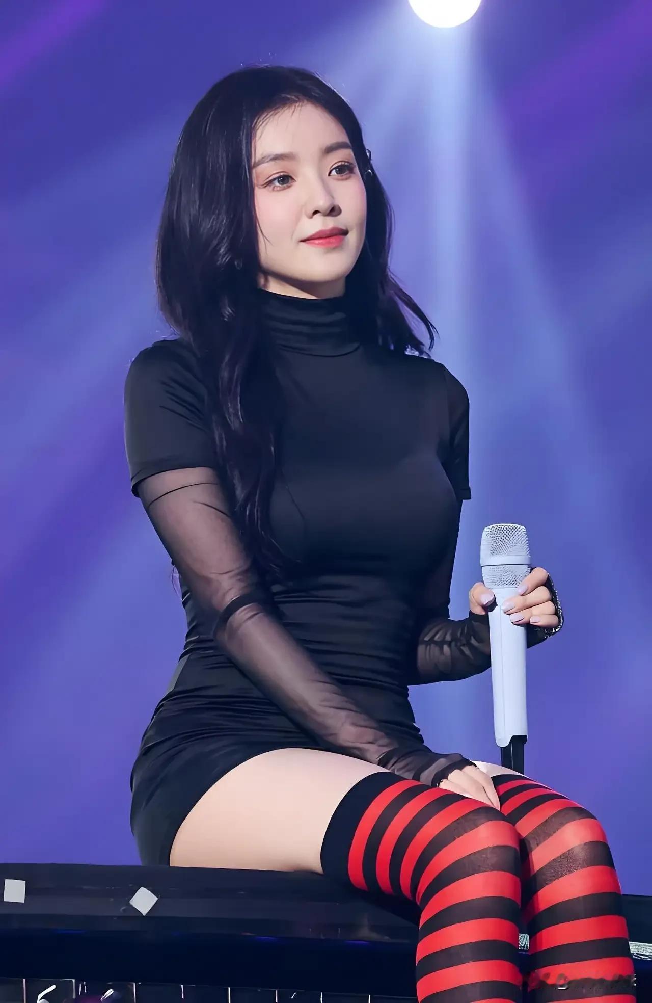 看过哪些惊艳时光的美女？美女国色天姿，气质满满，惊艳所有人。
