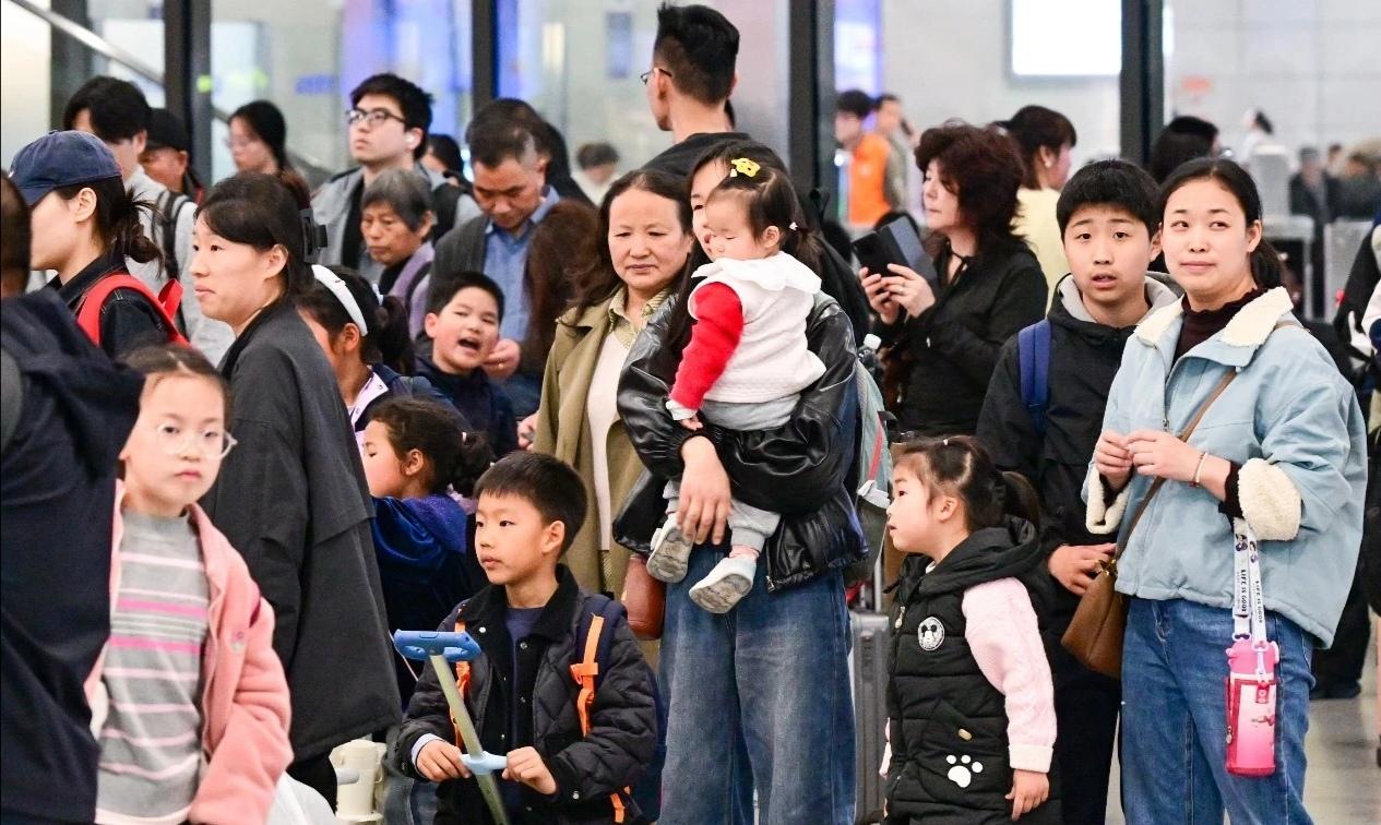 春假刚过完没几天，咱们江苏中小学的秋假安排就跟着出炉了！省教育厅之前就说要推春秋