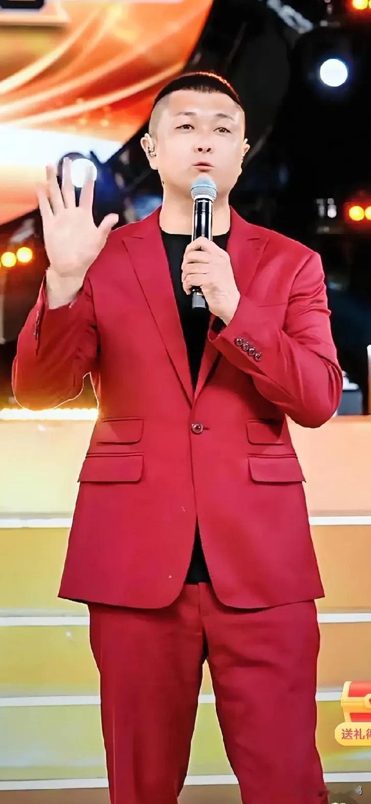 太原老葛的全民歌王停播两天
开播就骂人，“什么都S去吧”，让你付出代价。