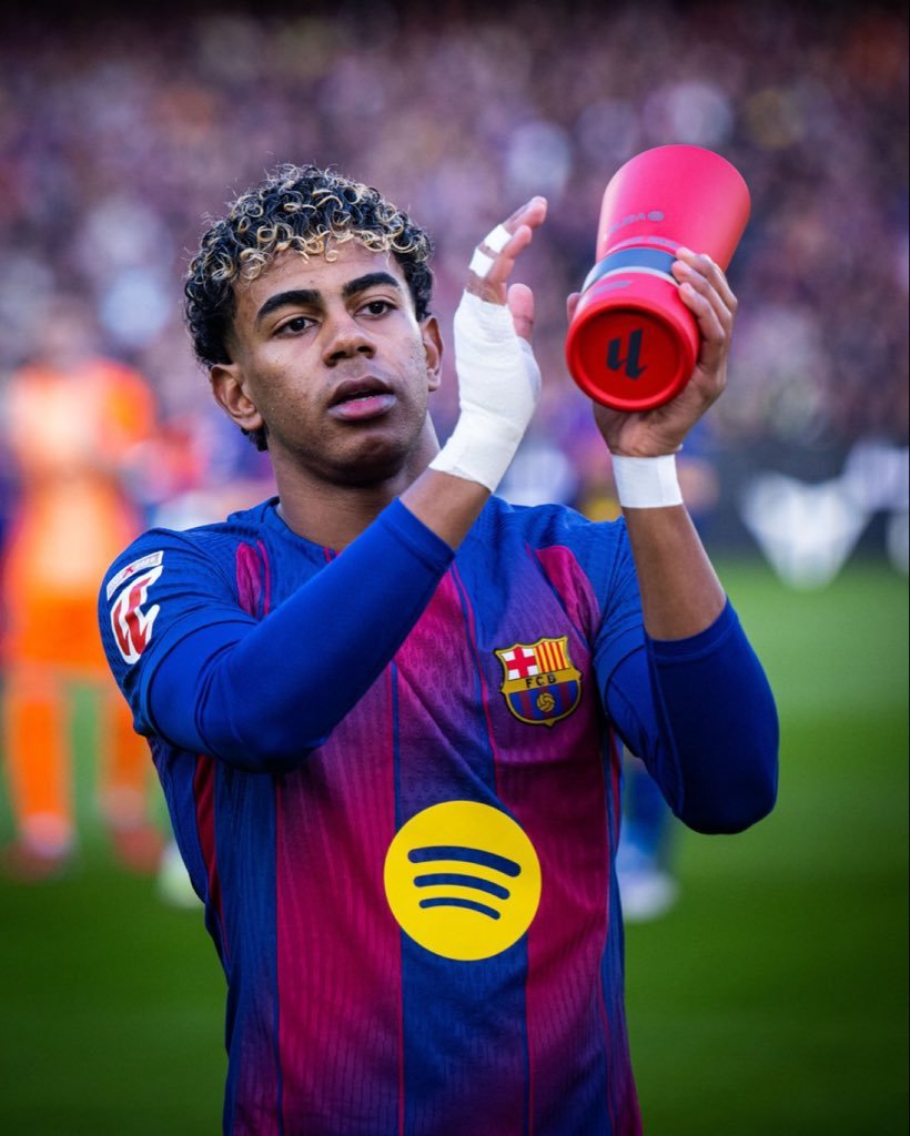 上半场比赛结束，巴萨0-0奥维耶多，伐木工让比赛支离破碎……下半场继续加油巴萨巴