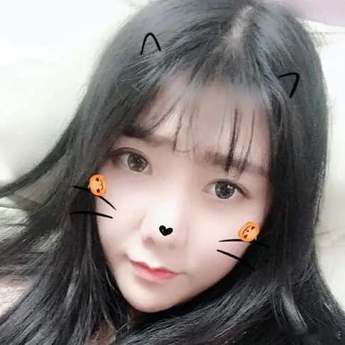 #一条小团团单月礼物收入曾高达500万#赚得多又有啥用？好好直播的话这八年都不知