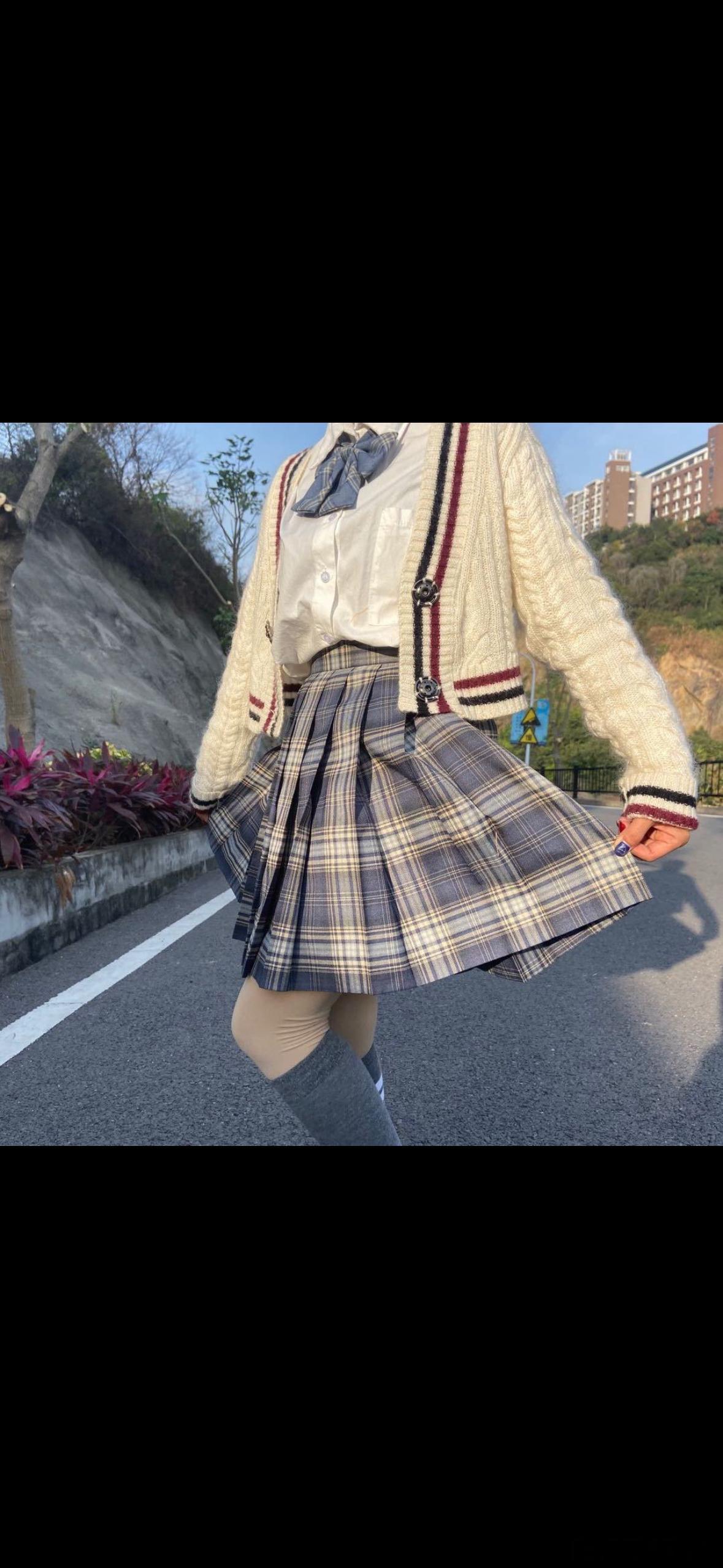 细想了一下昨天快手的事，才知道我们的生活多明媚全是国家各种系统做的好管控的好想想