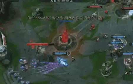 DK稳中稳！连续推掉HLE三路高地后DK全员撤退回家补给