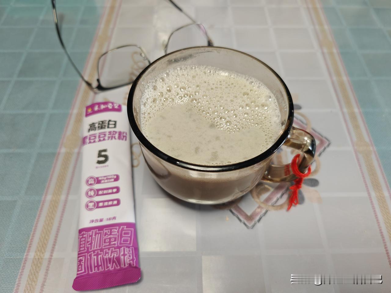 在头条每天都会看到很多好友早餐和下午茶喝咖啡的情景，可是我就是享不了这口福，喝了