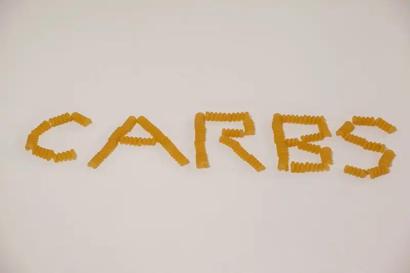 不吃碳水到底科学不科学? 不吃碳水到底科不科学，我觉得这事儿得分情况看。碳水是身