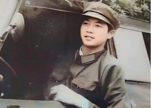 1979年，战士黄干宗被两名越南女兵活捉，他本已经做好了慷慨赴死的准备，没想到两