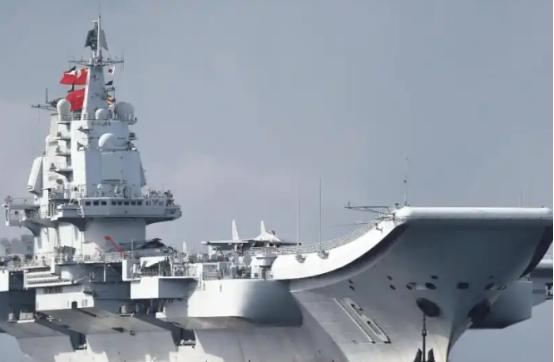 福建舰不会再有第二艘，交付一再推迟，压根不是技术卡了壳，而是海军在借着这艘船 “