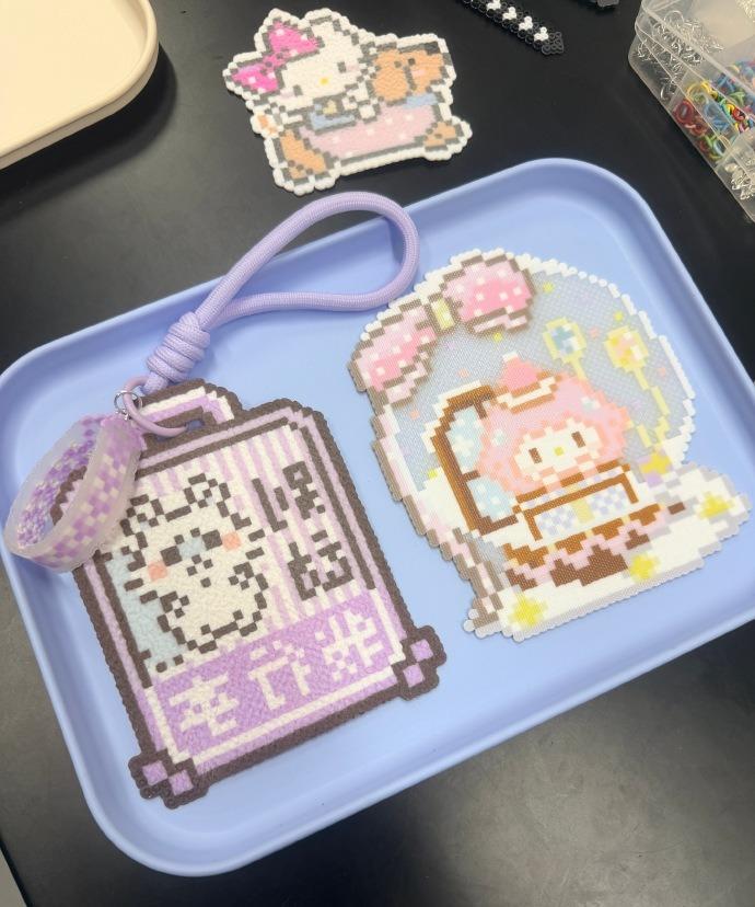 都说爱拼才会赢，这话真没错！只要肯动手，再难的活儿也能搞定。那种一点点把材料变成