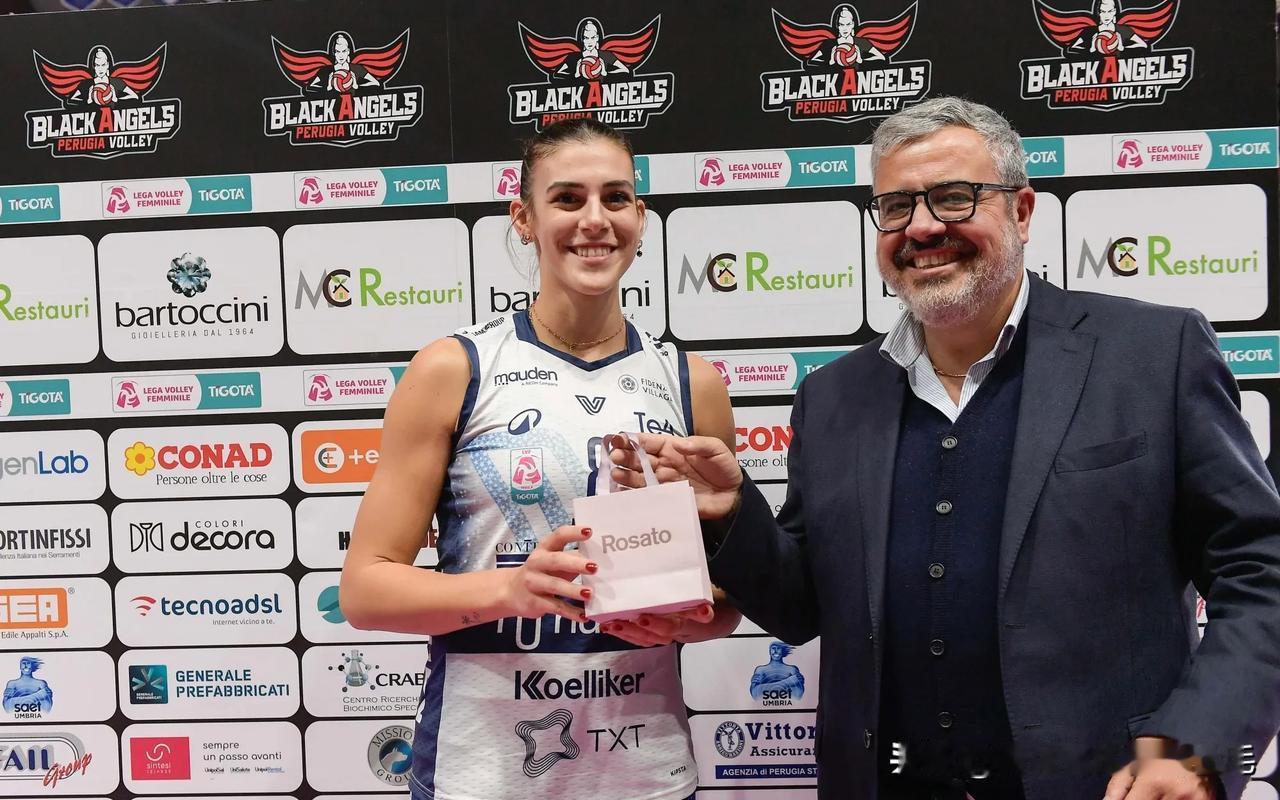 意甲女排米兰3-1送佩鲁贾七连败
11月2日佩鲁贾，意甲女排第六轮先赛一场，米兰