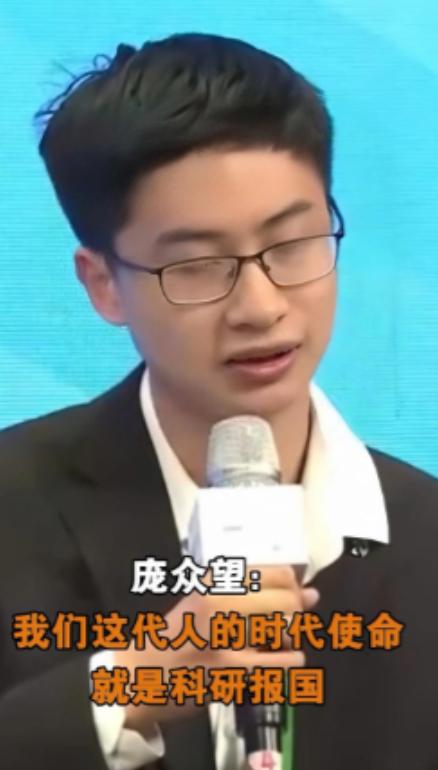 美国关税打压之时，中国又出现了位厉害人物！他就是当年被清华校长亲自上门拜访，如今