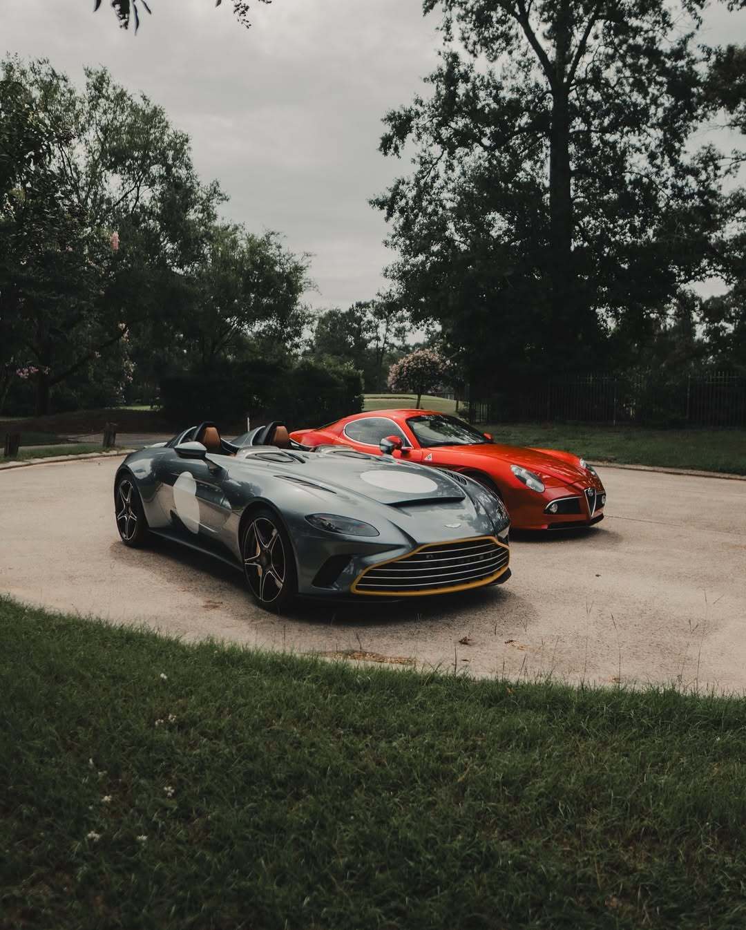 Aston Martin Speedster Alfa Romeo 8C Com