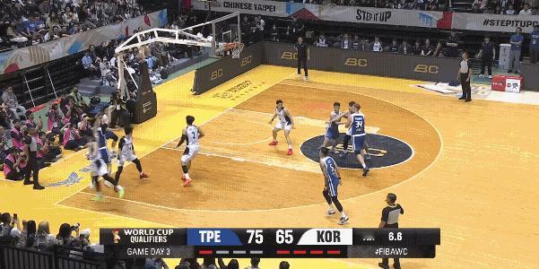 中国台北主场75:65爆冷击败韩国男篮，真的挺让人意外的，毕竟此前韩国男篮双杀了