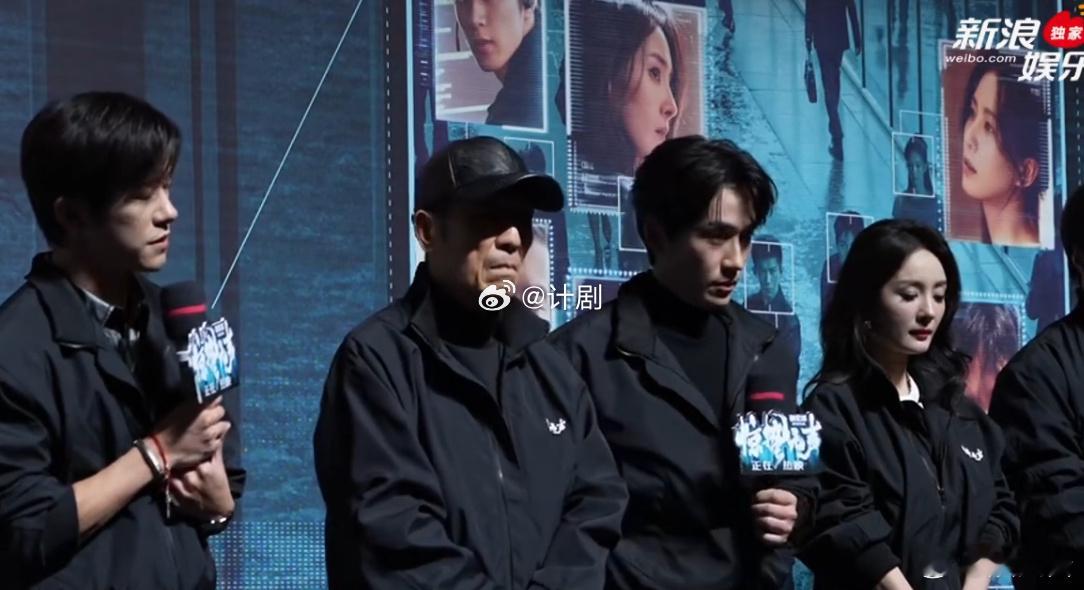 易烊千玺朱一龙谈对峙戏 刷到惊蛰无声路演采访直接被圈粉，张艺谋说易烊千玺朱一龙最