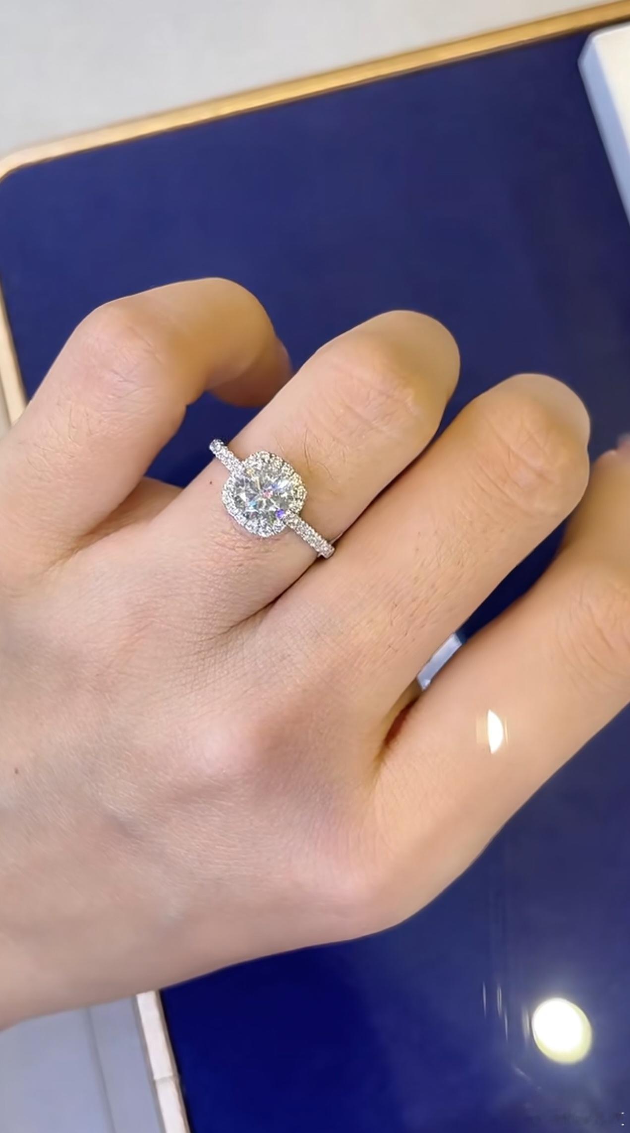 169就能blin blin，还要什么自行车，结婚用这个戒指替代一下都很闪亮有排