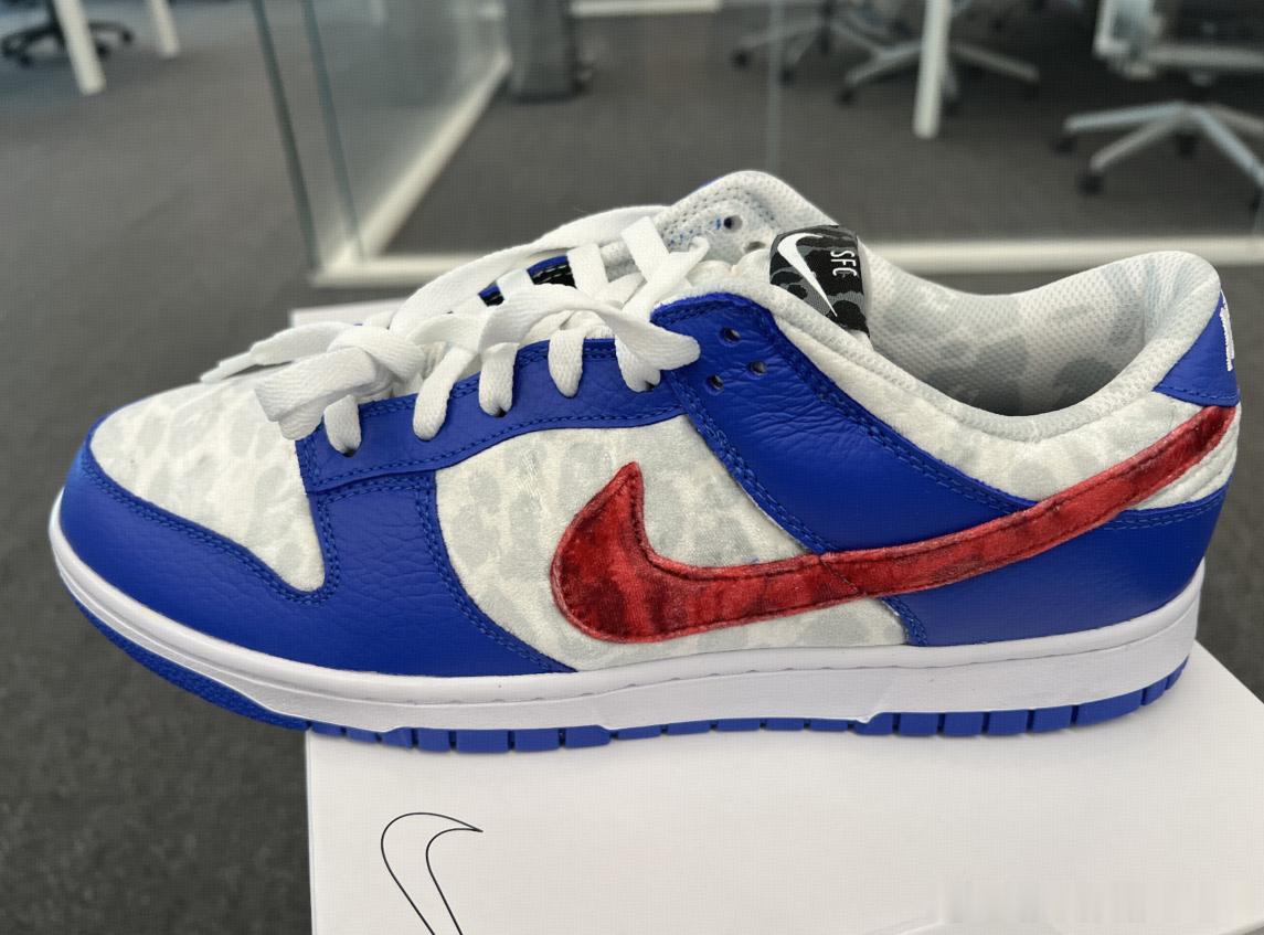 据懂球帝记者了解，耐克方面将于2月7日为上赛季中超前四名球队即上海海港、上海申花