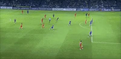 穆斯卡特愤而离场，大家见过球员把球迷气离场的，第一次见球员把自己主教练气的提前离