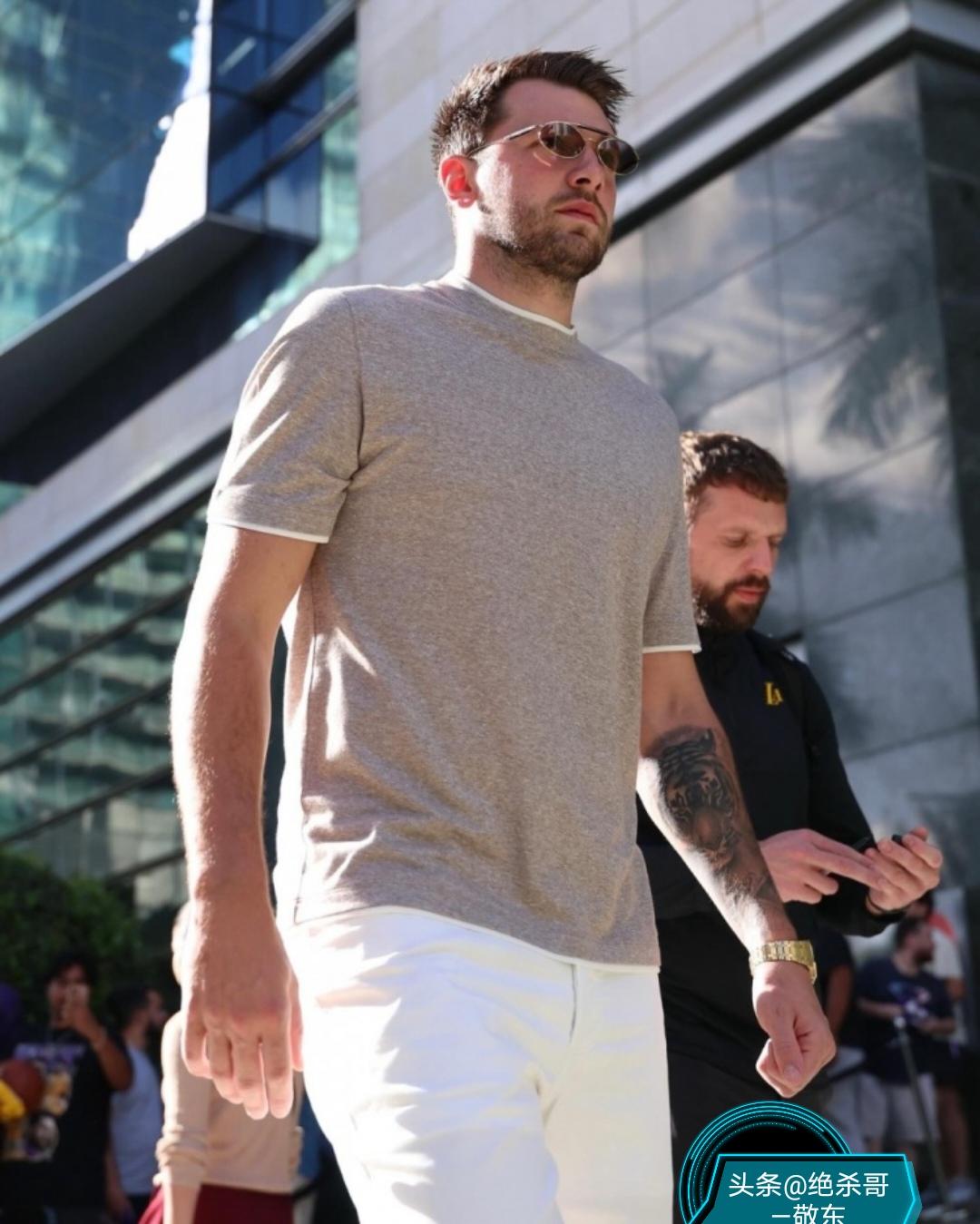 NBA最大流量大队湖人近期连克强敌春风得意，核心超巨联盟得分王东契奇意气风发鲜衣