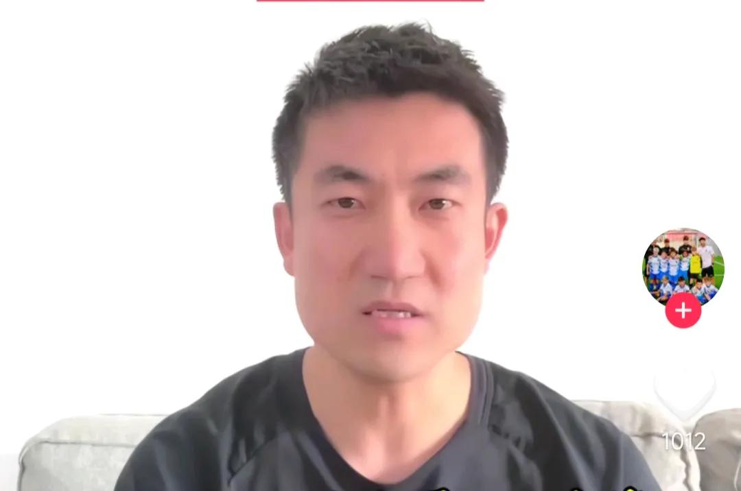 前国脚王晓龙质疑董路吃相难看，为了卖票让小球员违反职业合同去踢商业比赛！
王晓龙