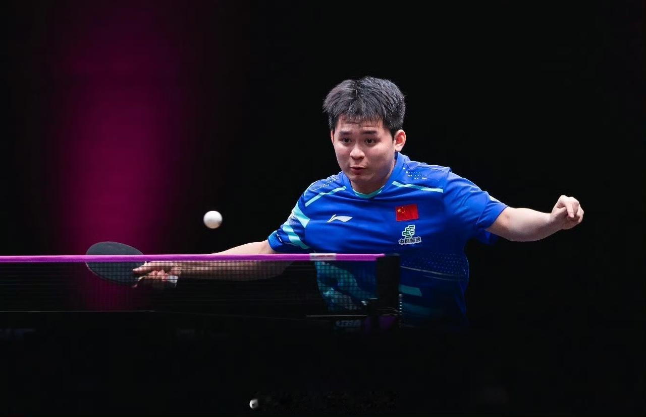 多哈冠军赛男单1/4决赛国乒男队将迎来德比之战，林诗栋和梁靖崑将争夺1/4区唯一