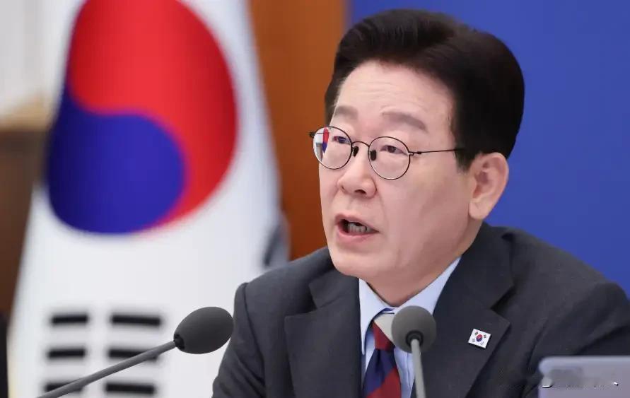 独立穷三代、亲日富三代！韩国等了81年终于把手伸进了卖国贼家族的世代钱袋。

 