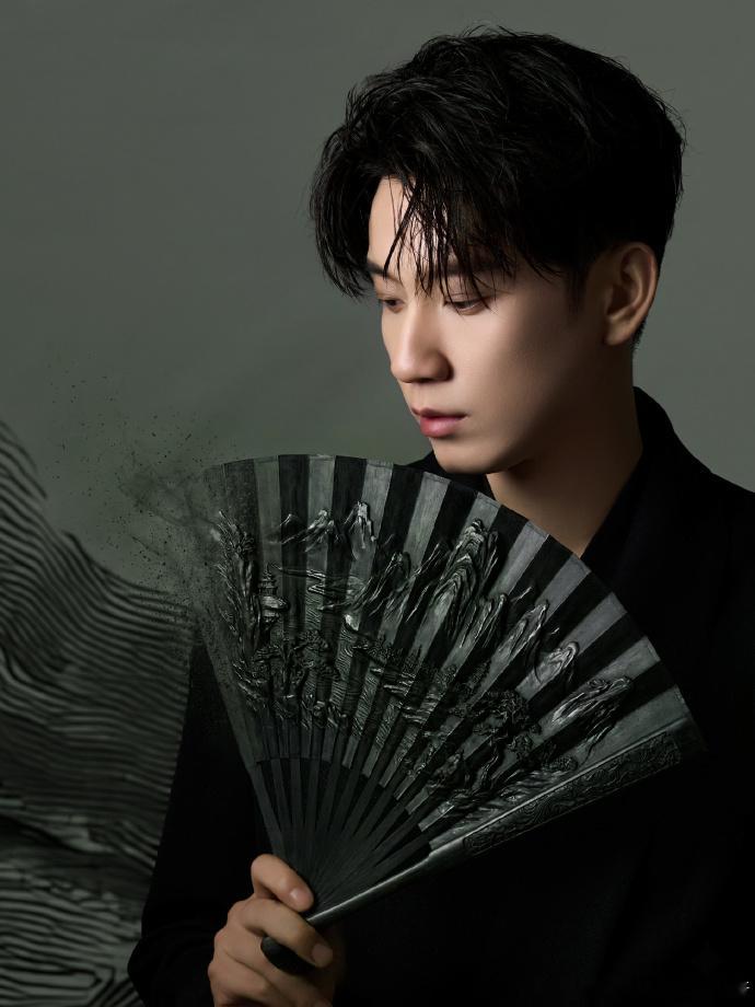 王子奇2025年拍了三部戏王子奇三部戏讲了三个年代的故事  王子奇的2025年完