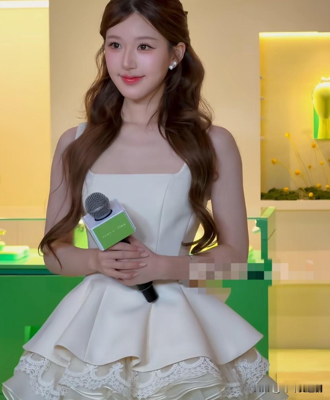 我有种强烈的预感
这次赵露思成都线下活动
最大的赢家，不是粉丝，也不是赵露思本人