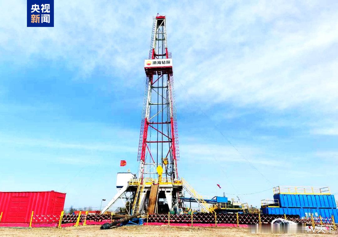 微博知名博主 4月25日，亚洲首个百万方级盐穴储氢示范工程在河南平顶山投产运行，