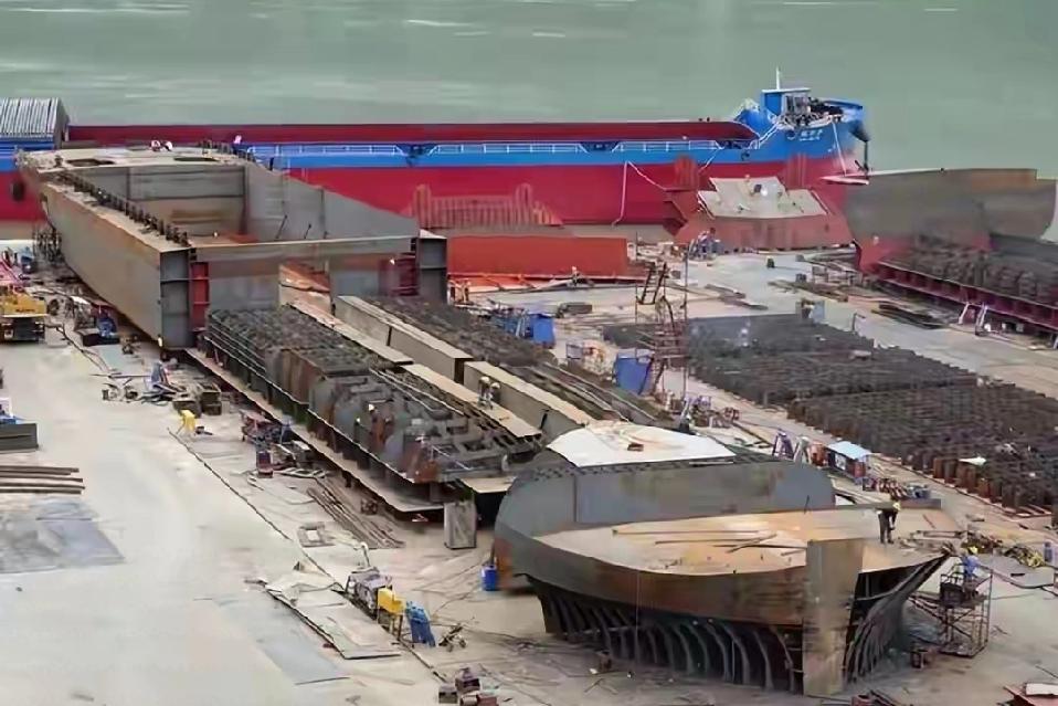 泰柬战争如棋局，大国也是局中人
泰柬交恶已经有一阵子了，比较明显的是泰国略显主动