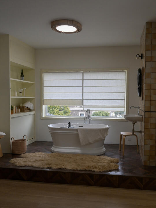 只有这一种浴室 🛀 推荐纯亚麻罗马帘