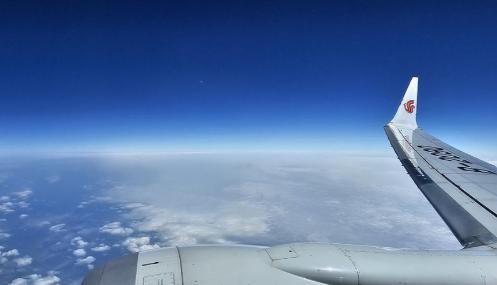 就在刚刚，
 
中国各大航空公司共同宣布，
 
4月5日，据央视新闻报道，国航、