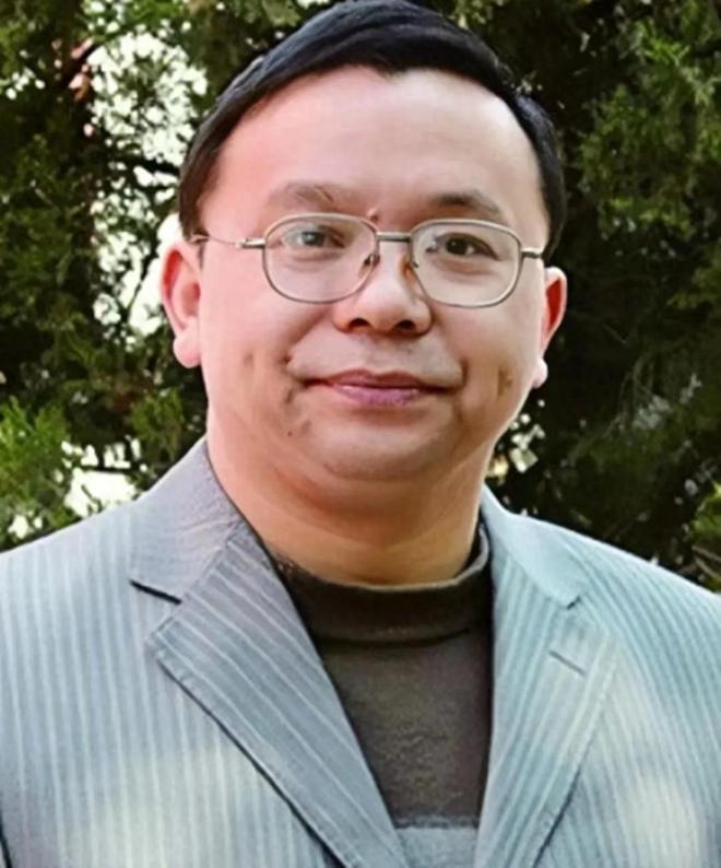 他叫彭帮怀，