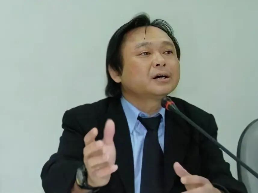 “没出息”的王世坚想来大陆看看，民进党破防了！
前一阵子，小岛上的王世坚因为一首