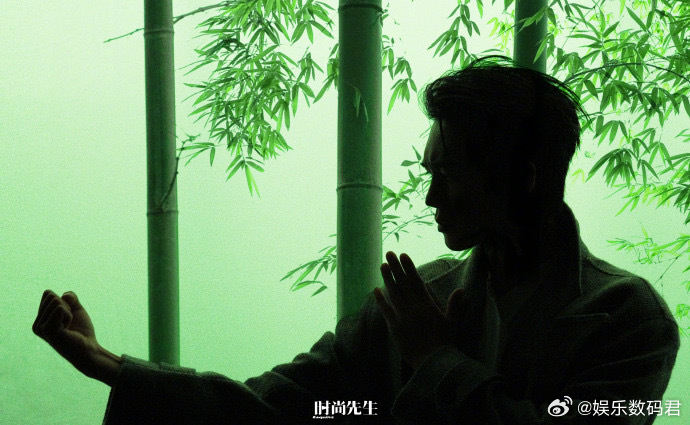 于适半年拍了10本封面时尚先生七月刊的封面人物是于适，五大男刊满贯完成，一线男刊
