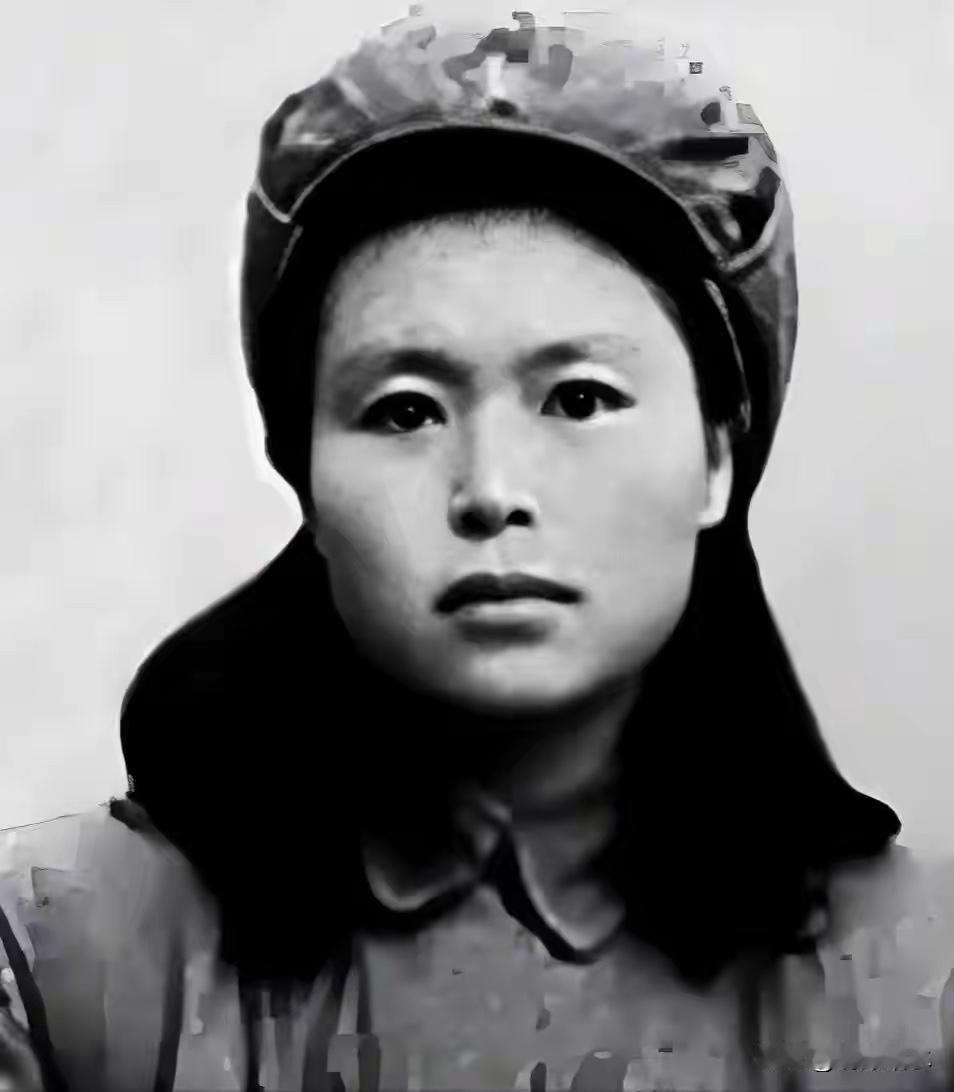 一张泛黄的药方静静躺着，上头"柴胡三钱，黄芩二钱"几个字早已褪了色。但凡懂点医理