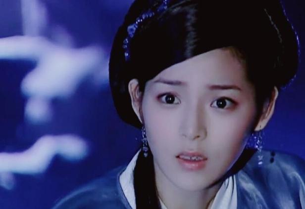 她是最美 “三圣母”，却被大佬当 “玩物”，孕期注射药物 185 次，甚至为了谋