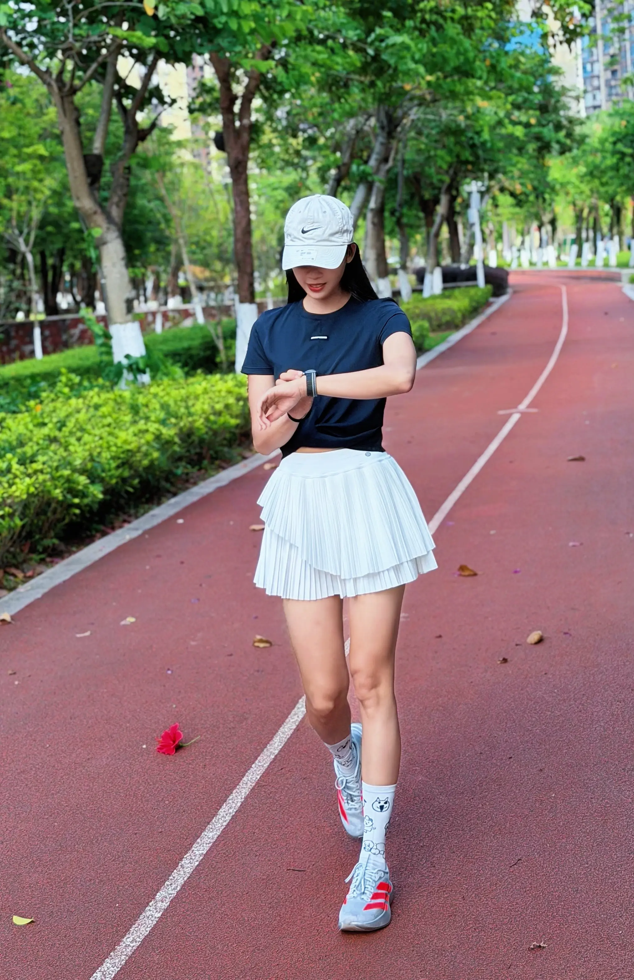 生活怎么会是苦的呢，可能糖沉底了，摇摇看