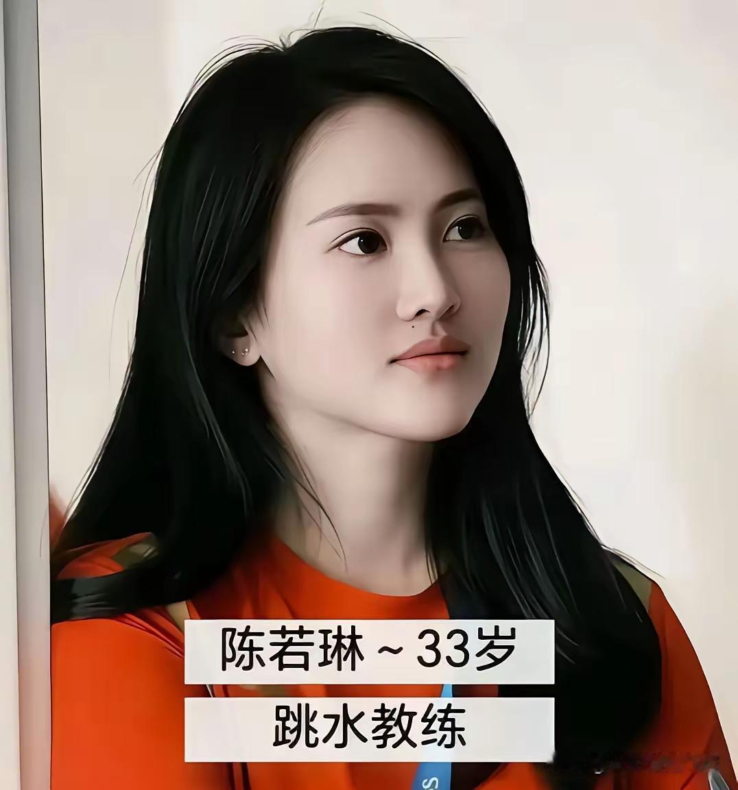 原来我们的女冠军们除了是冠军的头衔，还有这么多头衔呐 ！那是一个比一个厉害呀，不