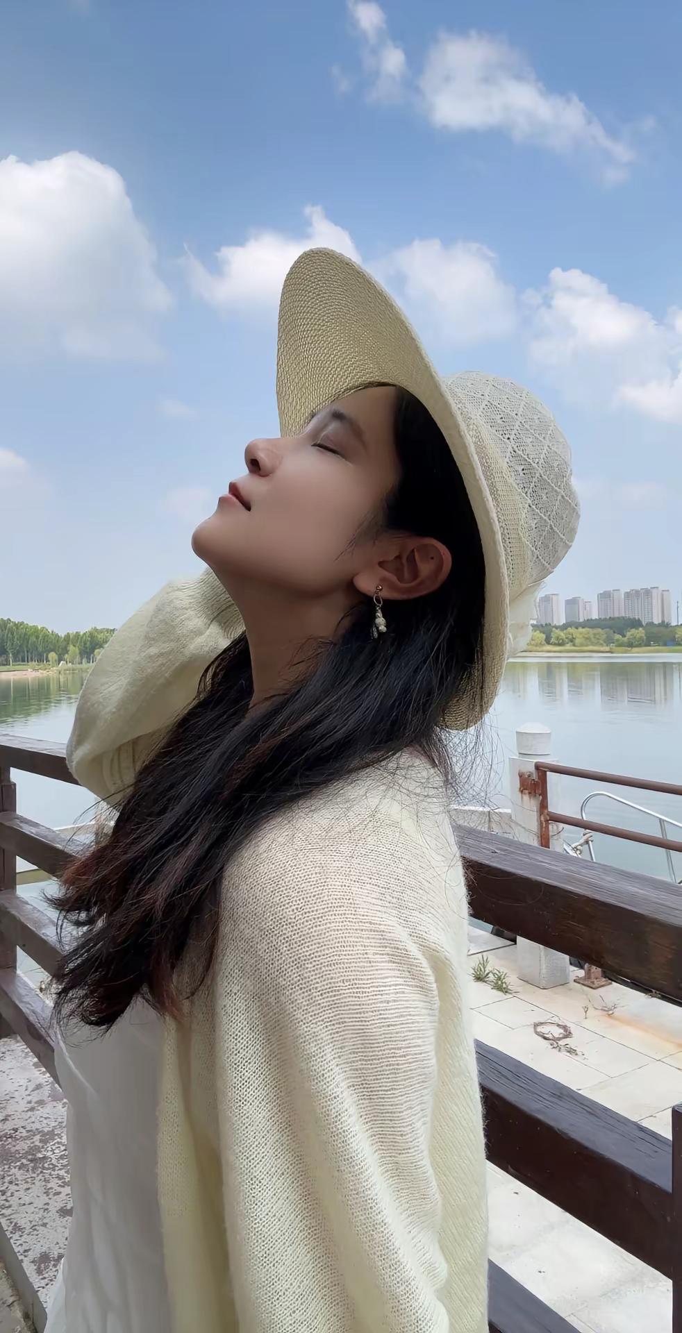 为什么中毒的我还大喊值得中毒光泽