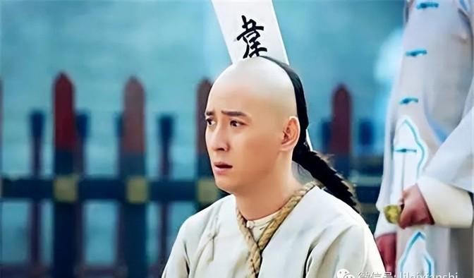 1661年，金圣叹被砍头时，他悄悄对刽子手说：“我耳朵里有200两银票，你先砍我