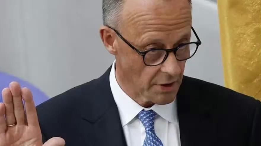 果不其然。
 
德国方面突然宣布了。
 
据多家德媒报道，11月13日德国就禁用