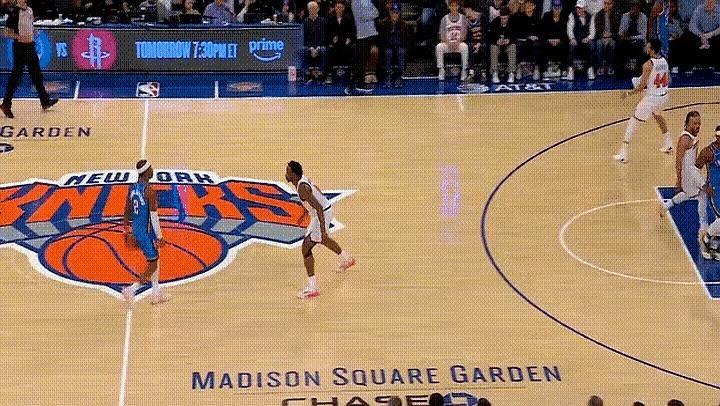 两万个纽约老炮瞬间集体失声，连呼吸都停了半拍。距离比赛结束只剩78秒，亚历山大重