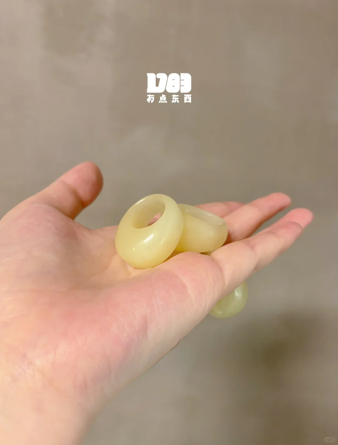 大宽头发面馒头戒指 奶油黄