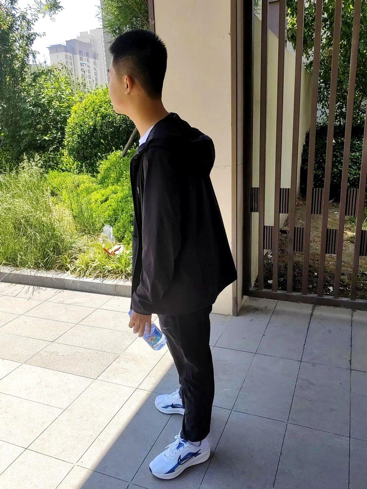 家有初三学生，既不是学霸也不是学渣，中考一天天逼近，紧张期待。

最近总在提醒自