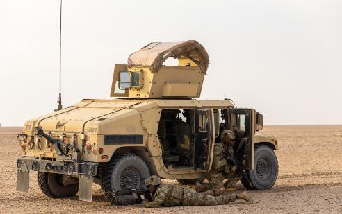 伊朗守军坚守的哈尔克岛有29平方公里，第二次世界大战著名的硫磺岛面积21平方公里