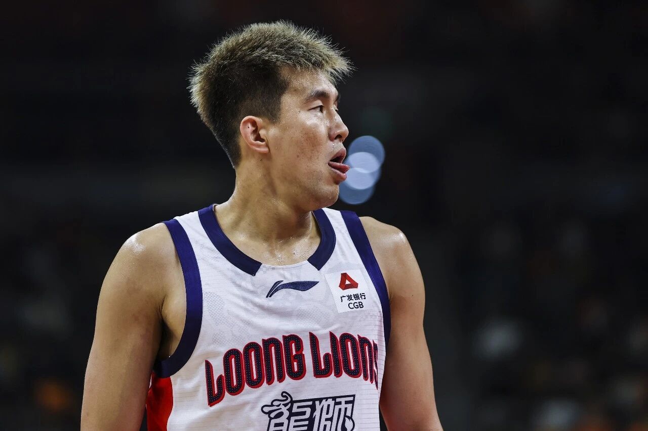 郭艾伦被诈骗近千万据知情人士透露，嫌疑人系郭艾伦身边好友，以“投资入股”为名诱导